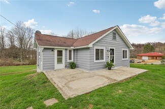 130 Warren Rd, Warrendale, PA 15086