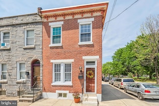 2220 Tulip St, Philadelphia, PA 19125