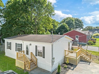19 Purchase St, Rockland, ME 04841