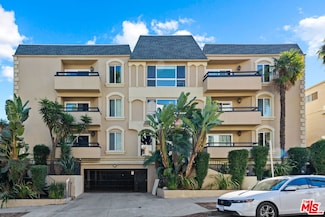 11646 Chenault St Unit 2, Los Angeles, CA 90049