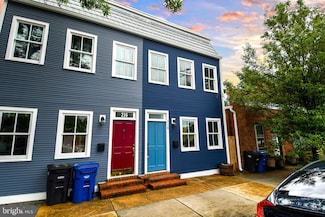 218 S Henry St, Alexandria, VA 22314