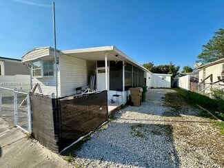 13491 SW 7th Place, Davie, FL 33325