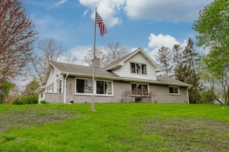 928 E Wisconsin Ave, Pewaukee, WI 53072