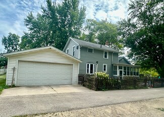 16213 W State Rd, Pecatonica, IL 61063