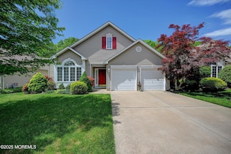 6 Shadow Creek Ct, Jackson, NJ 08527