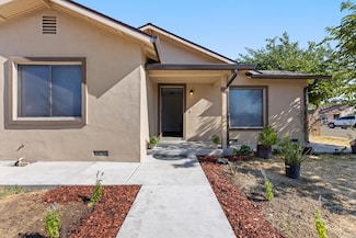 2102 Webb St, Stockton, CA 95205