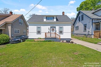 1221 Dickinson St SE, Grand Rapids, MI 49507