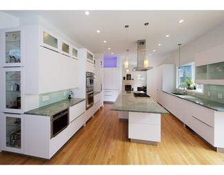 53 Sheffield Rd, Newtonville, MA 02460