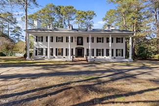707 Curtis Rd, Warsaw, NC 28398