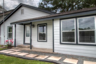 415 Perkins Ave, League City, TX 77573