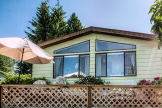 17100 Woodcrest Dr NE, Bothell, WA 98011