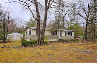 1651 Michigan 33, Cheboygan, MI 49721