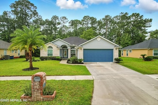 832 Heritage Lakes Dr, Jacksonville, FL 32218