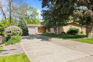 4009 SW 26th St, Des Moines, IA 50321
