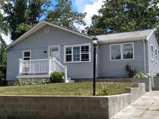 26 Wareham Lake Shore Dr, East Wareham, MA 02538