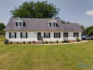 28965 E Broadway St, Walbridge, OH 43465