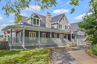 23276 N Birchwood Ln, Deerfield, IL 60015