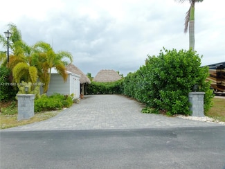 3528 SW, Okeechobee, FL 34974