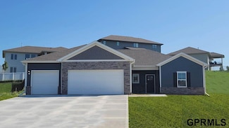 6219 Harvest Dr, Omaha, NE 68157