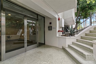 960 Larrabee St Unit 120, West Hollywood, CA 90069