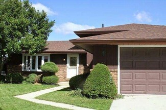 609 Hauert St, Peotone, IL 60468