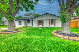 1225 Venus St, Cedar Hill, TX 75104