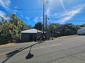 15 Olinda Rd, Makawao, HI 96768