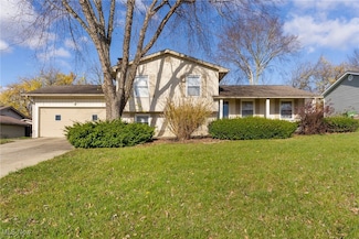 158 Carter Cir, Youngstown, OH 44512