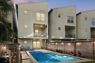 5212 Lillian St, Houston, TX 77007