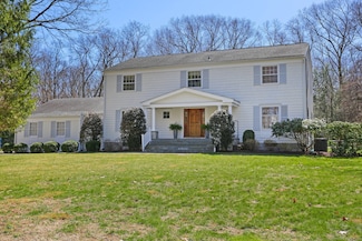 7 Apache Trail, Westport, CT 06880