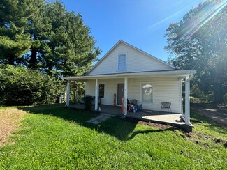 829 Peck St NW, Roanoke, VA 24017