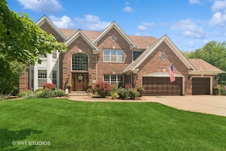 926 Lakewood Dr, Barrington, IL 60010