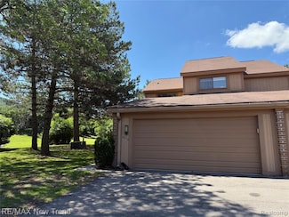 6210 Andrea Ln Unit 48, West Bloomfield, MI 48322