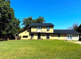 909 E Park St, Tecumseh, OK 74873