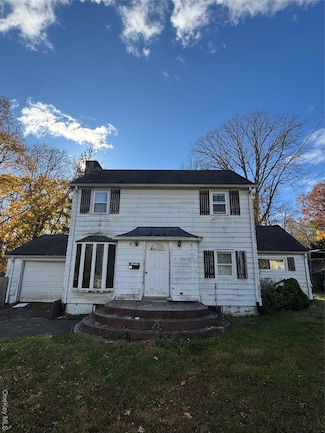32 Weed Ave, Hawthorne, NY 10532
