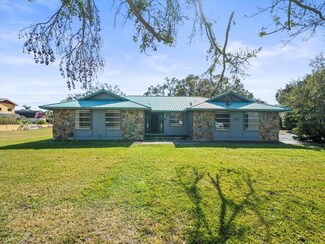 13050 110th Ave, Largo, FL 33774