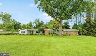 8402 Topping Rd, Pikesville, MD 21208