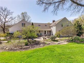 5468 Stow Rd, Hudson, OH 44236