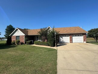 591 D St, Qulin, MO 63961