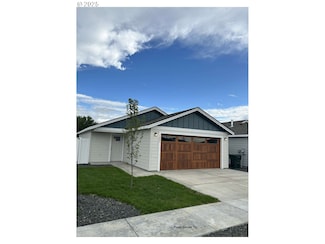 660 Jimmy St, Stanfield, OR 97875