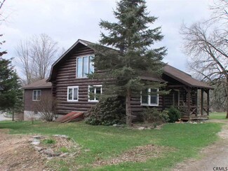 153 Bornt Rd, Broadalbin, NY 12025