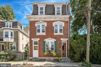 116 E Chestnut Hill Ave, Philadelphia, PA 19118