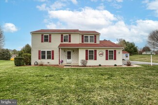 6417 Mountain View Dr, Slatington, PA 18080