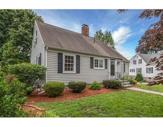 16 Damon Ave, Melrose, MA 02176
