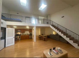 255 W 7th St, San Pedro, CA 90731