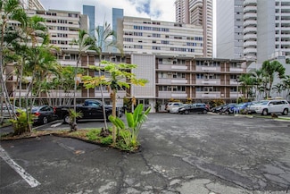 1867 Kaioo Dr Unit 307, Honolulu, HI 96815