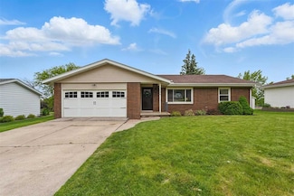 1206 W State St, Williamsburg, IA 52361