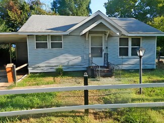 703 J St, Wynne, AR 72396