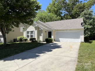 5812 Ankeny Ct, Charlotte, NC 28269