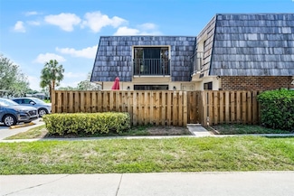 917 Royal Oak Blvd, Leesburg, FL 34748